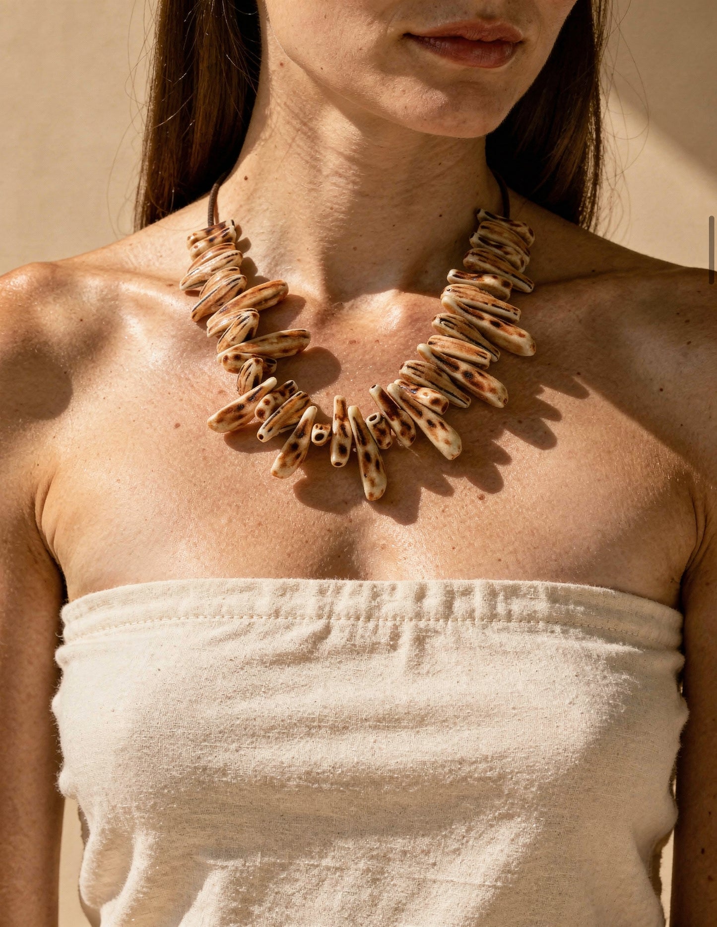 Colar Essência Tribal resina premium